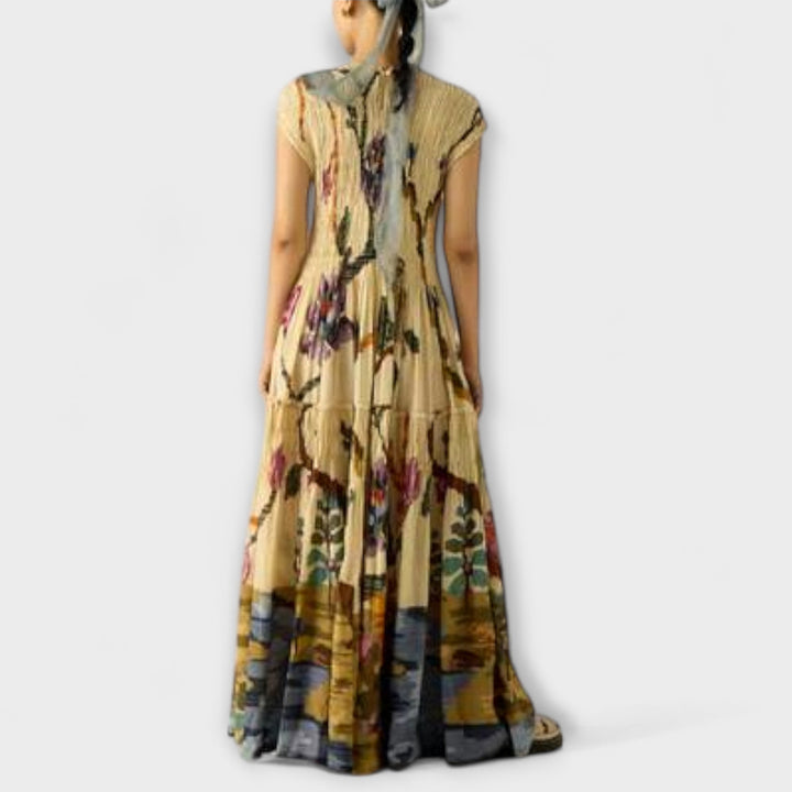 Amanda - Maxi Dress with Pleated Print Design