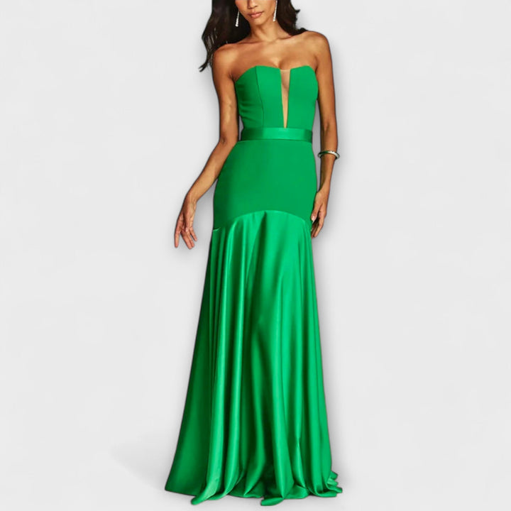 Vada - Off-Shoulder Maxi Dress with V-Neck